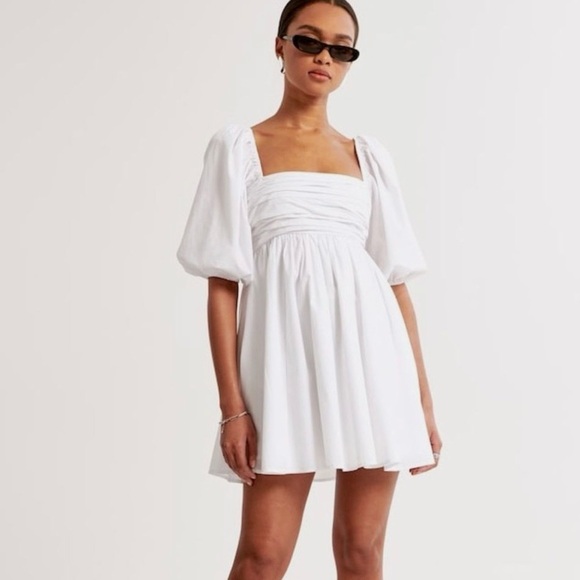 Abercrombie & Fitch Dresses & Skirts - Abercrombie & Fitch Emerson White Mini Dress with Puff Sleeves